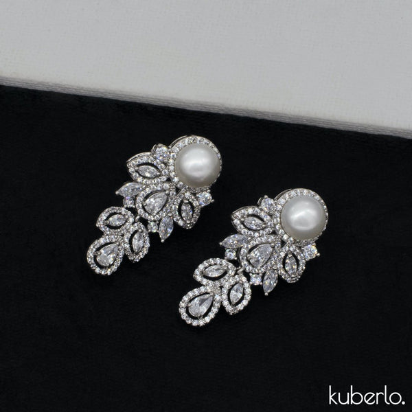 Disha Studs - Kuberlo - Best Gift for - Imitation Jewellery - Designer Jewellery - one gram gold - fashion jewellery