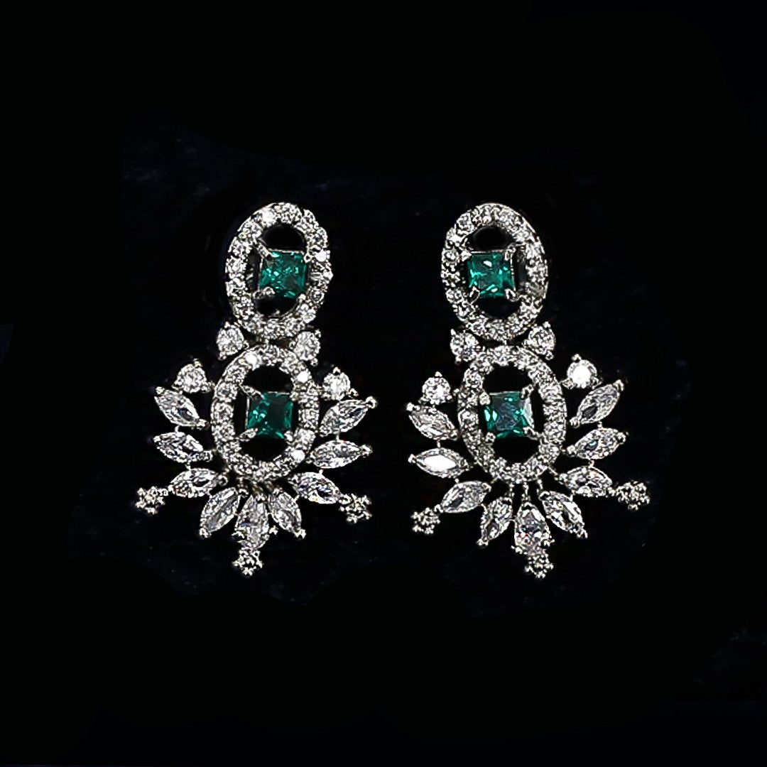 Amoga Emerald Necklace Set