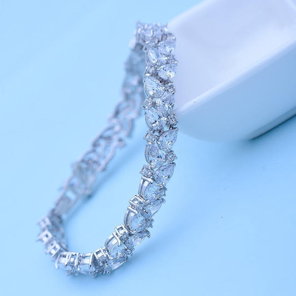 Amaze Crystal Bracelet - Kuberlo - Best Gift for - Imitation Jewellery - Designer Jewellery - one gram gold - fashion jewellery