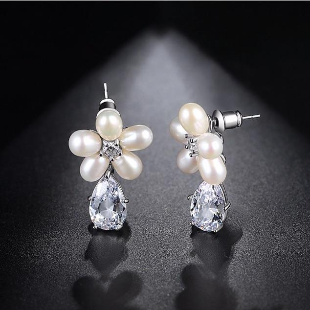 Crystal Bloome Necklace Set - Kuberlo - Best Gift for - Imitation Jewellery - Designer Jewellery - one gram gold - fashion jewellery