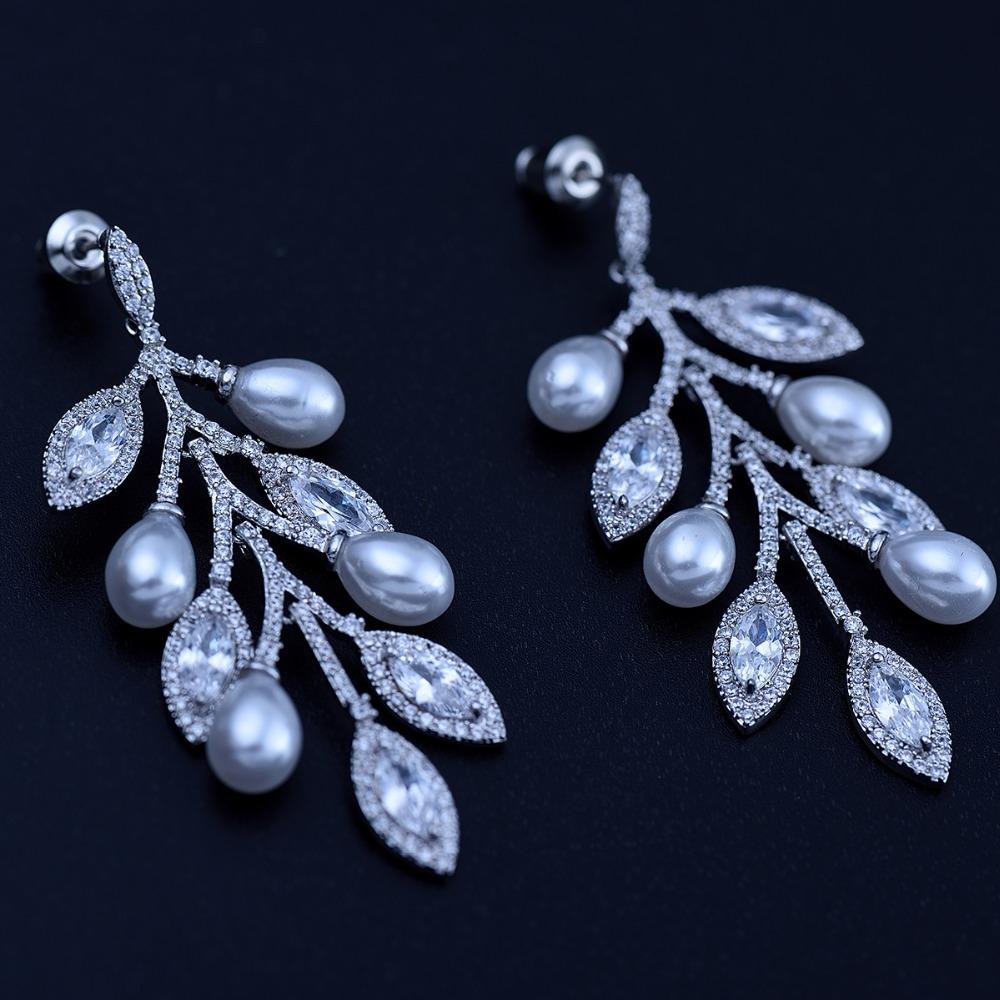 Leaf Pearl Dangler Earrings - Kuberlo - Best Gift for - Imitation Jewellery - Designer Jewellery - one gram gold - fashion jewellery