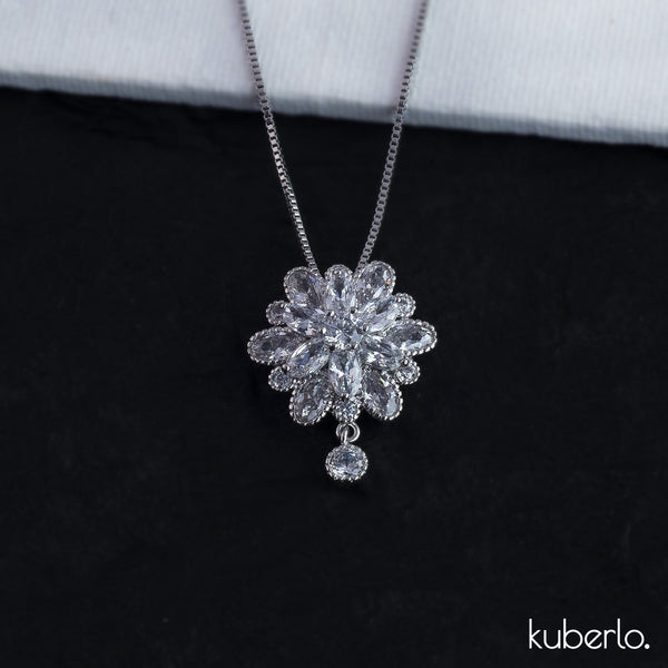 Flora Necklace - Kuberlo - Best Gift for - Imitation Jewellery - Designer Jewellery - one gram gold - fashion jewellery