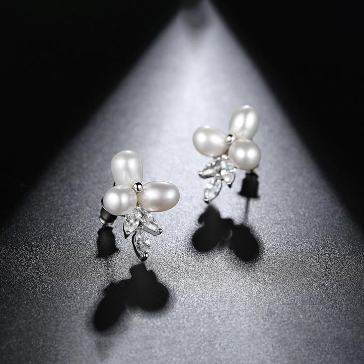 Bloome Necklace - Kuberlo - Best Gift for - Imitation Jewellery - Designer Jewellery - one gram gold - fashion jewellery