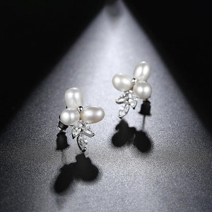 Bloome Necklace - Kuberlo - Best Gift for - Imitation Jewellery - Designer Jewellery - one gram gold - fashion jewellery